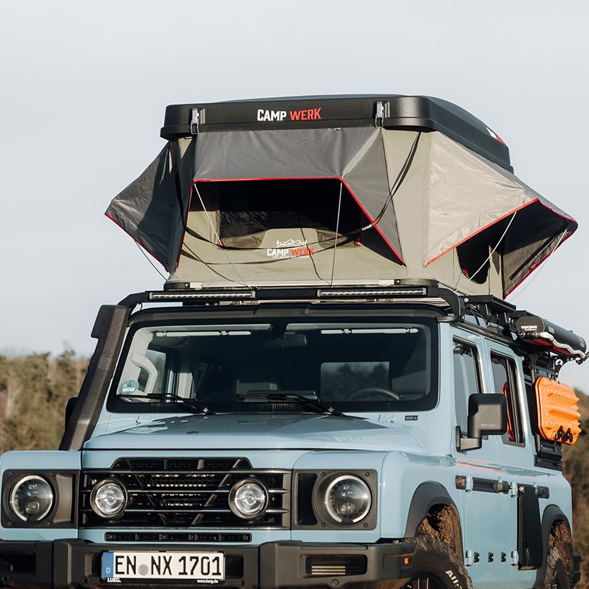 Imperméable. Profitez de la pluie en toute sécurité dans la tente de toit : une coque rigide étanche, des parois hydrofuges et des auvents vous protègent efficacement de l'humidité.