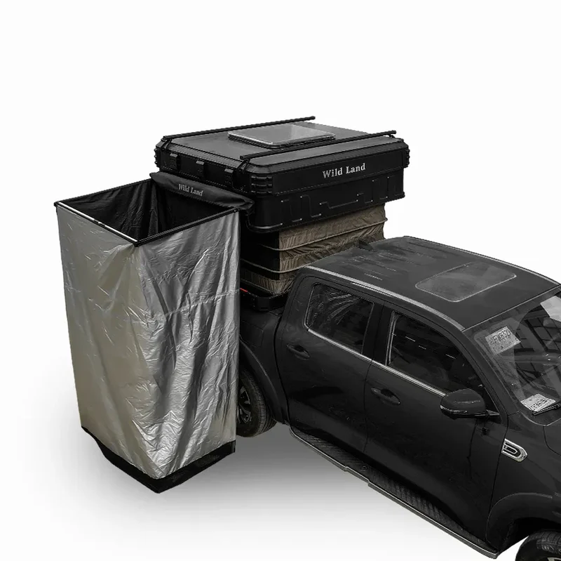 Die Seitenmarkise lässt sich auch als Duschzelt umfunktionieren