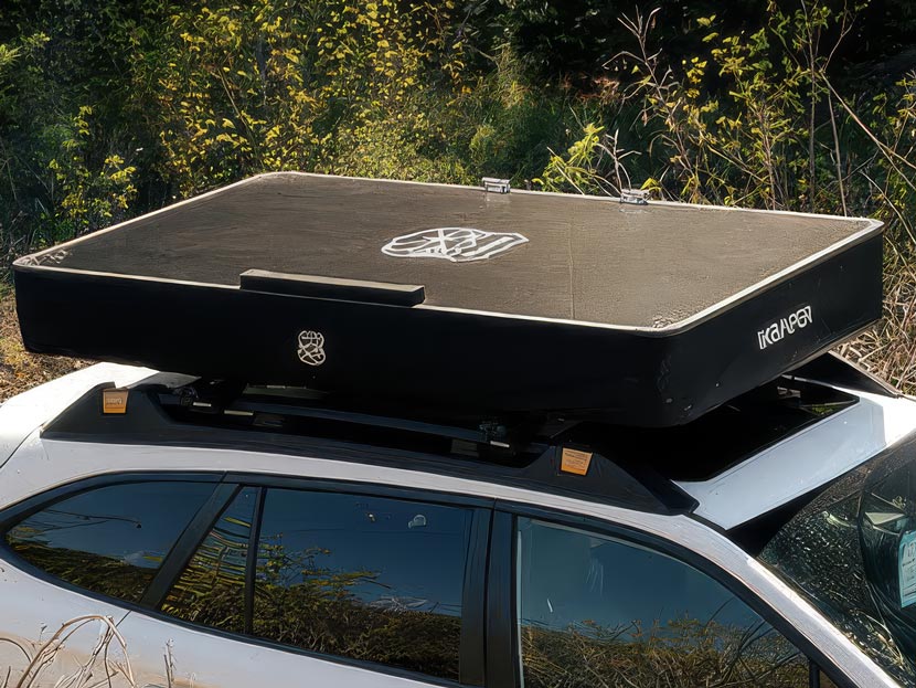 Couvercle en aluminium. Le couvercle du X-Cover est en aluminium et anodisé noir mat de haute qualité.